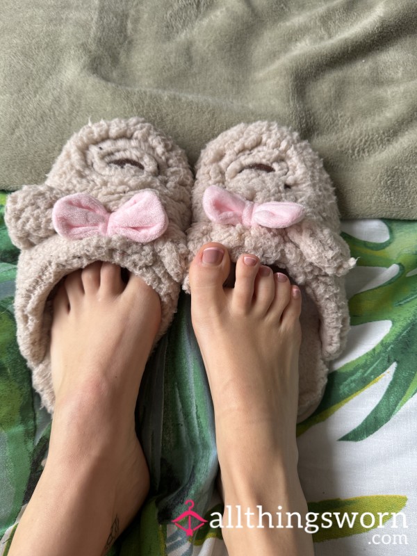 Bet You’d Crawl Just To Sniff These…