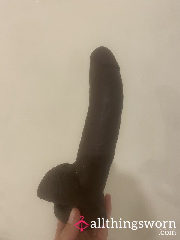 Big, Black Di**o