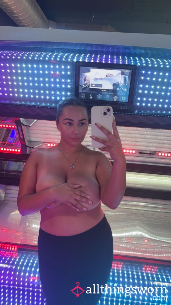 Big Titties Catching Uv Rays