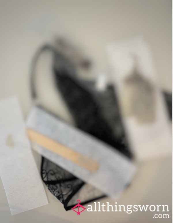Bikini Wax Strips, Spatula And Black Panty Set 🖤