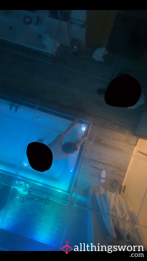 Birds Eye View Of 🍑 In The Jacuzzi Bath 🧼