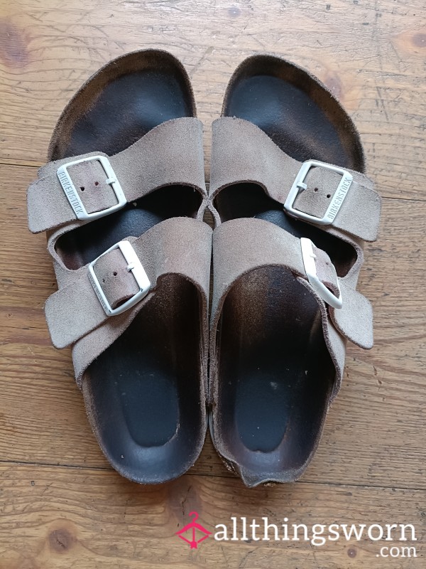 Birkenstock Very Smelly And Used 🌸