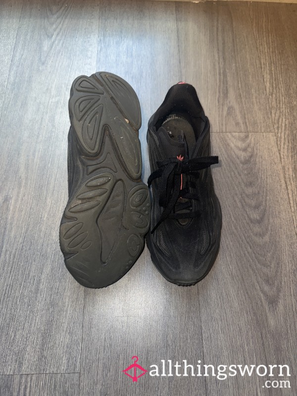 Black Adidas Trainers