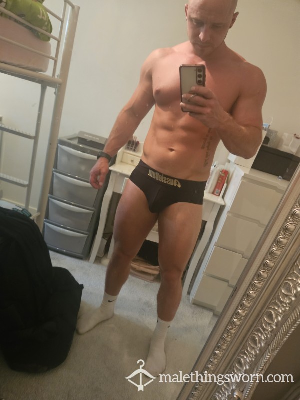 Black And Gold Aussieb*ms