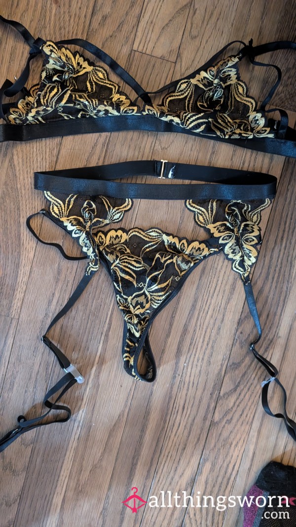 💥 Black And Gold S**y Set 💥