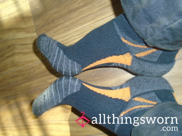 🖤🧡Black And Orange Sports Socks🖤🧡