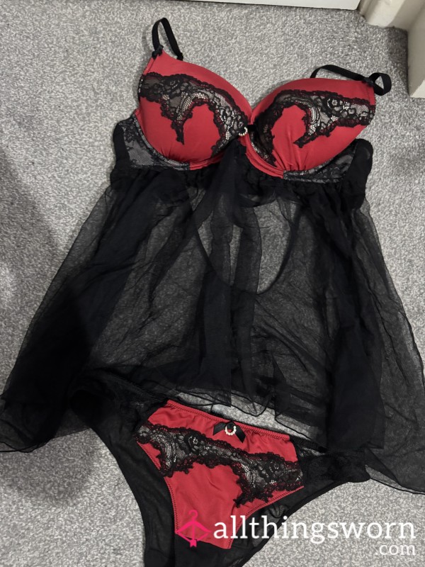 Black And Red Lingerie Set