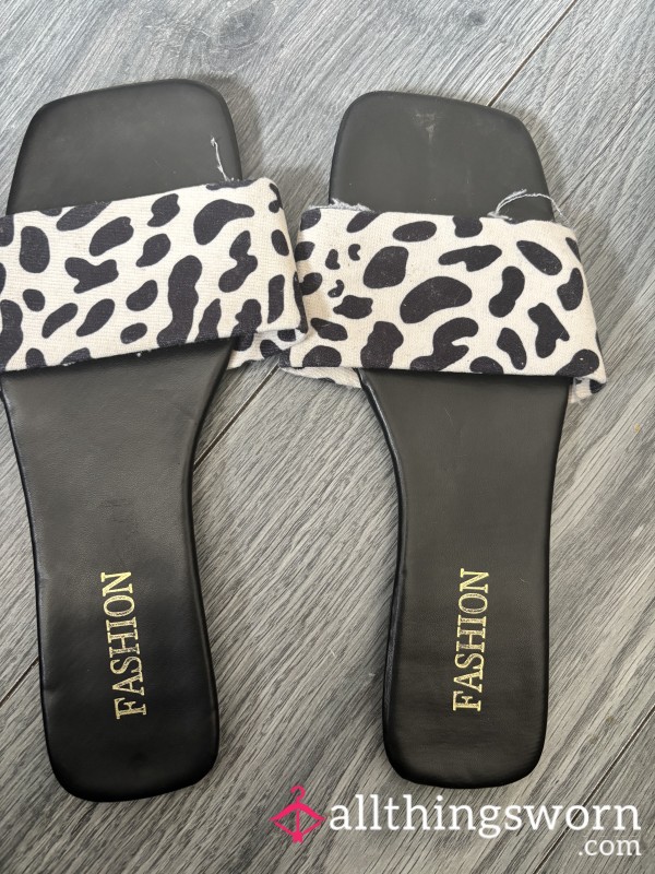 Black And White Sandals