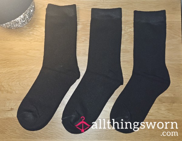 🖤BLACK ANKLE SOCKS🖤 Ready To Soak Up My Active Feet Scents 👣