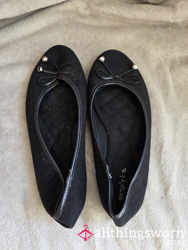 Black Ballet Flats With Bow Detail