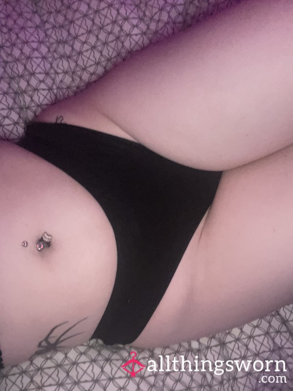BLACK BANDED LOUNGE THONG