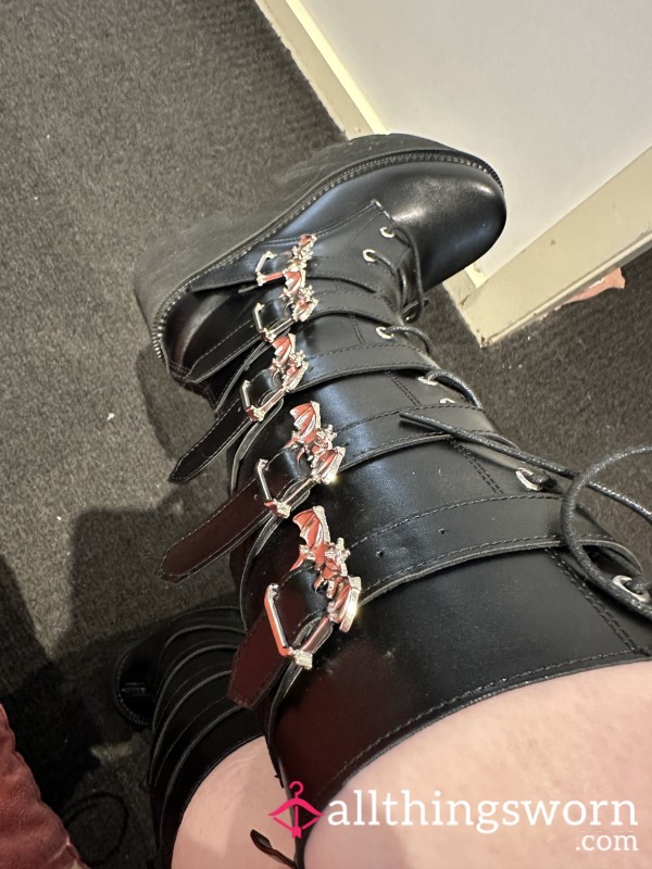 Black Bat Boots