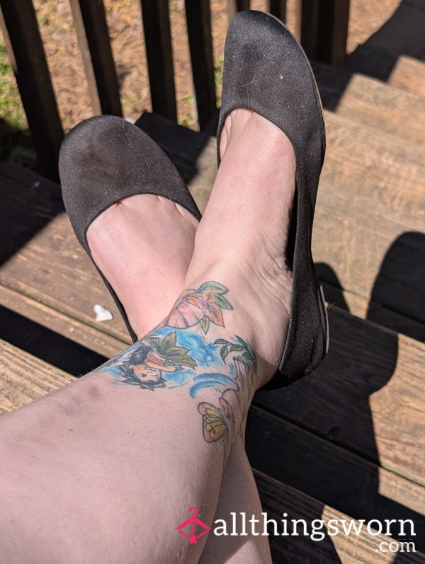 Black Beauty Ballet Flats