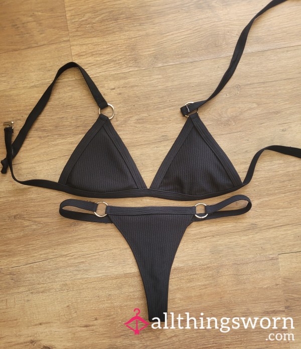 Black Bikini 💋 • Want To Smell It After A Tanning Day?