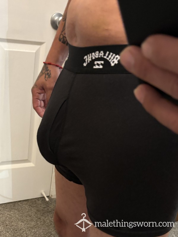 BLACK BILLABONG BOY SHORTS