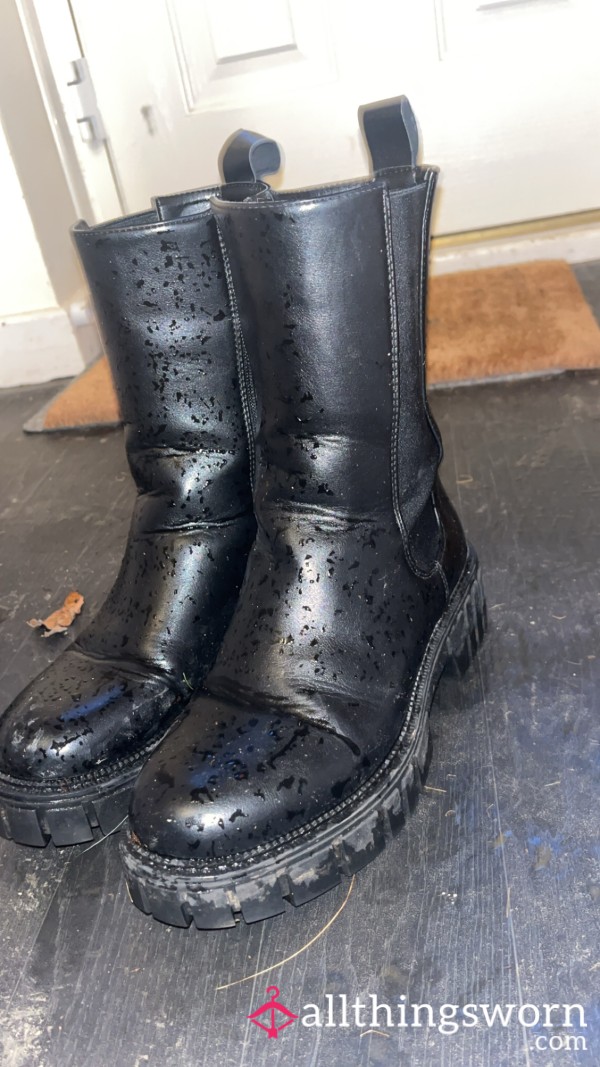 Black Boots