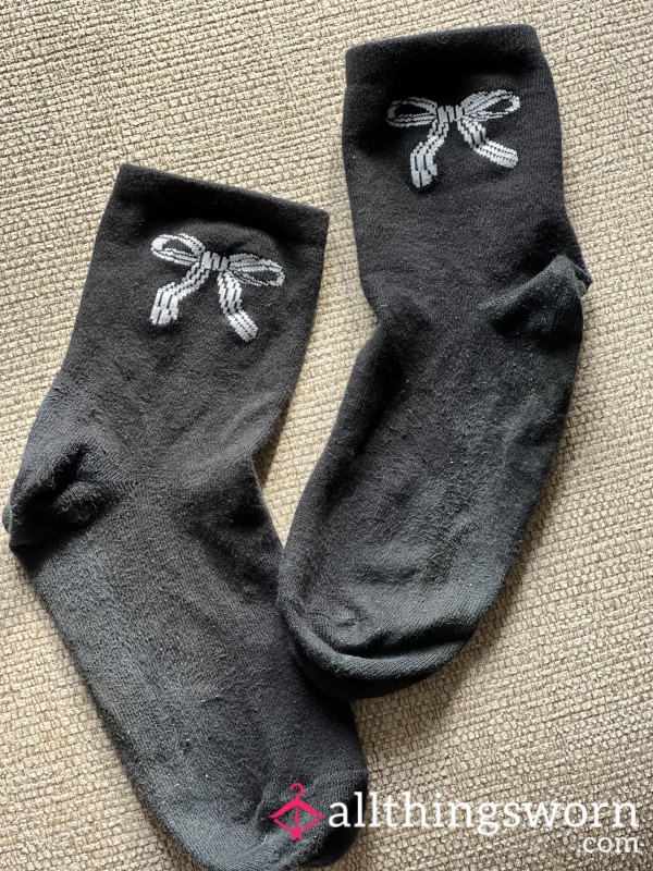 Black Bow Crew Socks.