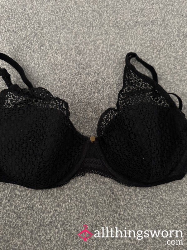 Black Bra (38DD)