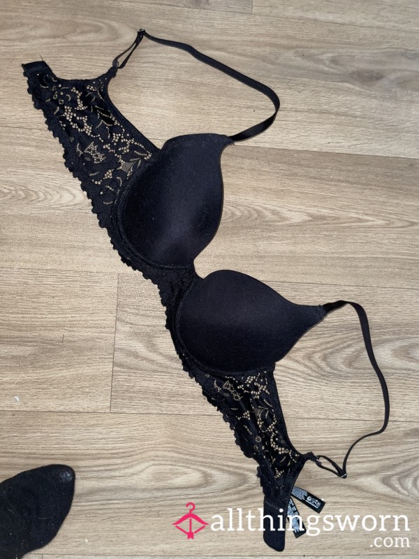 Black Bra, 34C. Pretty Lace Detail. Worn