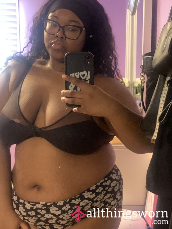 Black Bra 40DD / XL