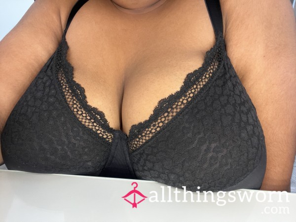 Black Bra – Held My Heat, Now It’s Yours