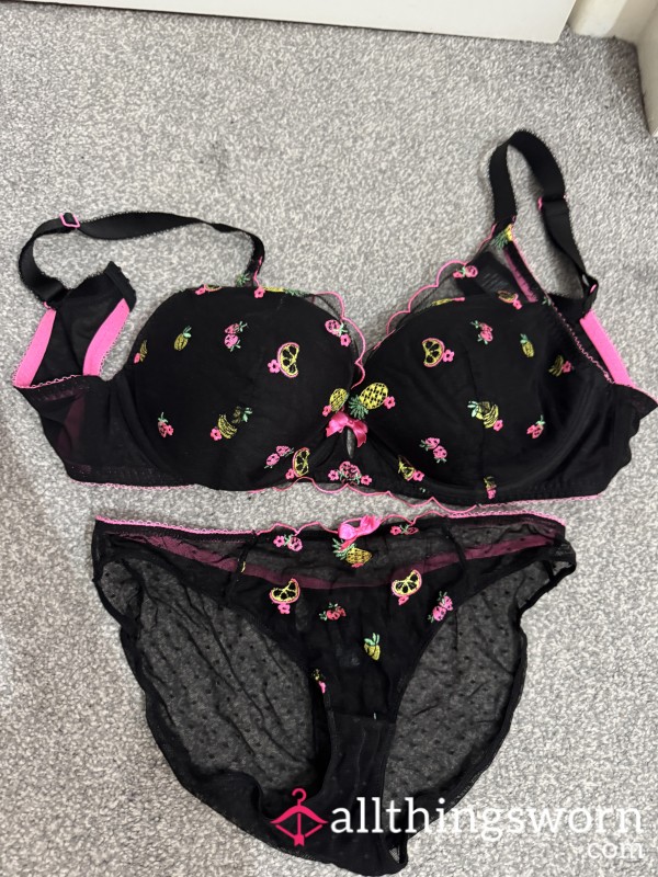 Bra And Panty Set With Fruit Embroidery (36F) 🍓🍍🍌