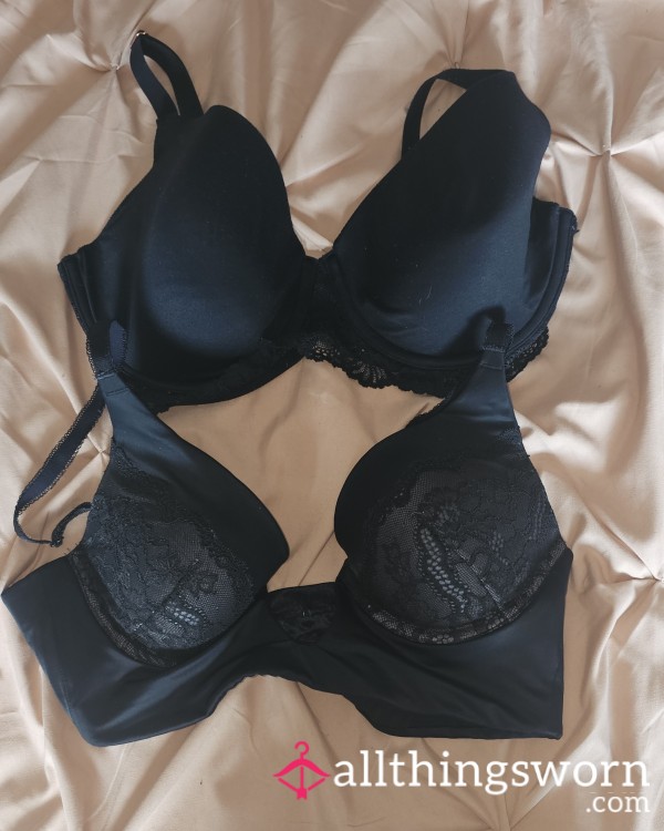 Black Bra's