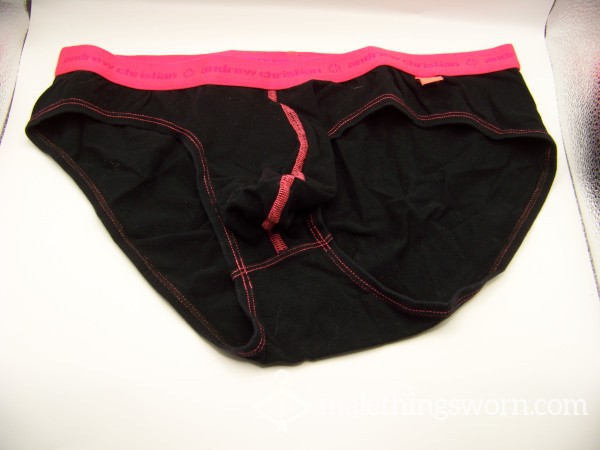 Black Briefs With Red Waistband Size XL (35-38 In / 89-96 Cm)