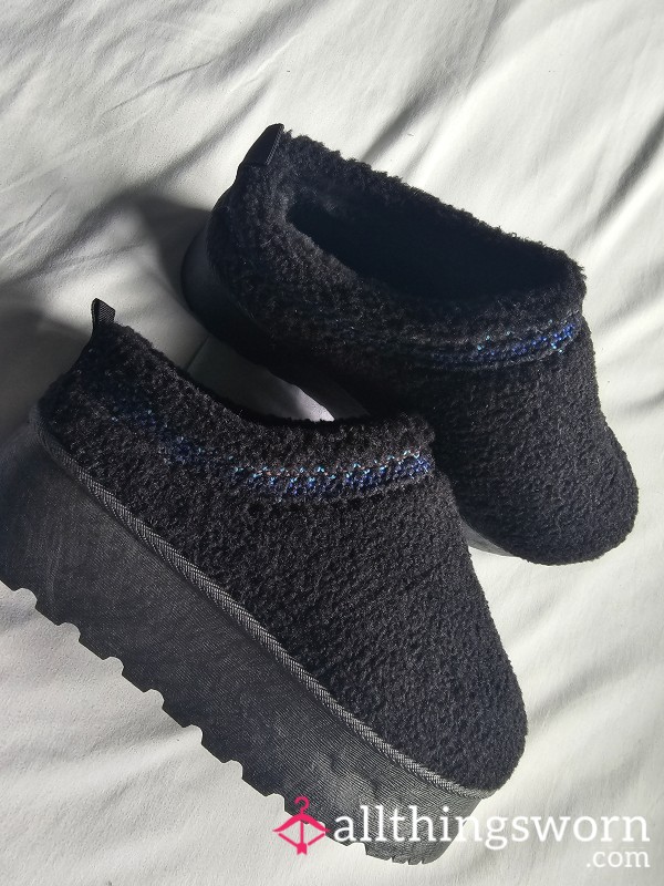 Black Chunky Slippers