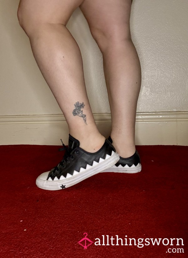 Black Converse Low-Tops – Marked, Devoured, Possessed