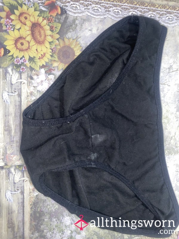 Black Cotton Fullback Panties 😛