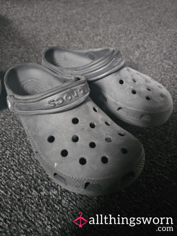 Black Crocs🖤