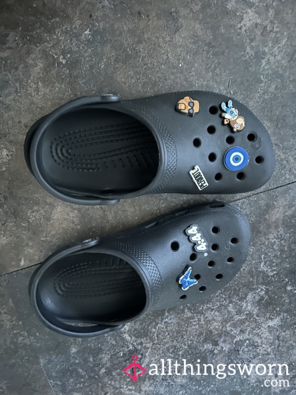 Black Crocs *Size 6*