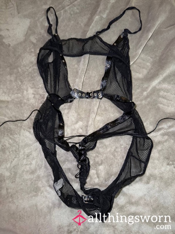 BLACK FISHNET LINGERIE 🖤