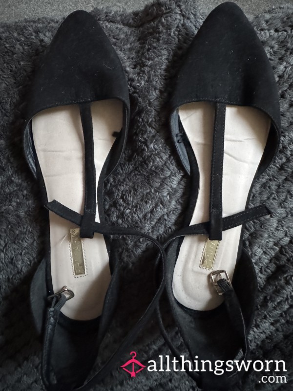 Black Flat Shoes
