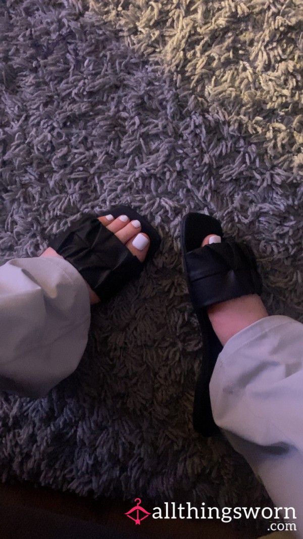 Black Flip Ons