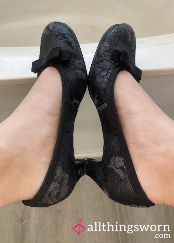 🔥Black Flor*l Heels