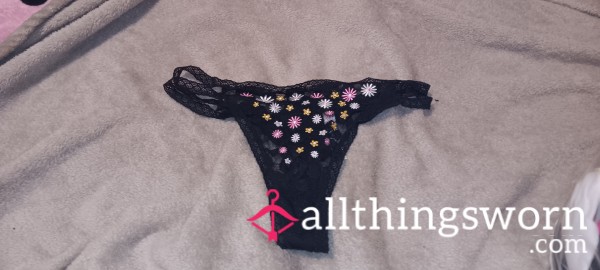 Black Flor*l Lace PINK Thong Size- M
