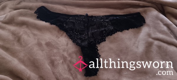 Black Flor*l Lace Thong Size- L