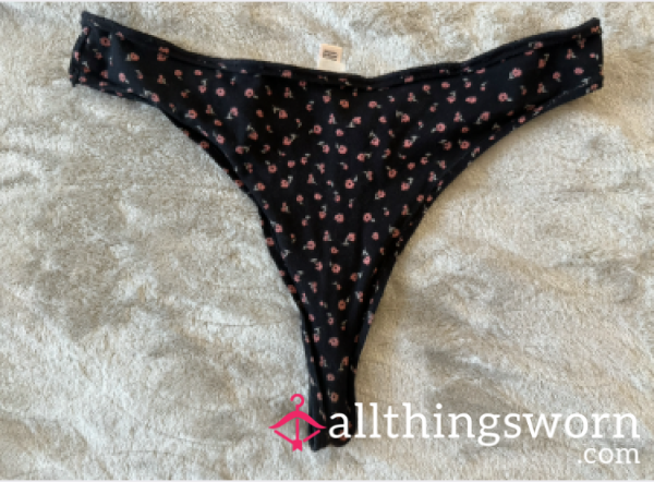 BLACK FLOWER THONG 🤤💗🤤💗