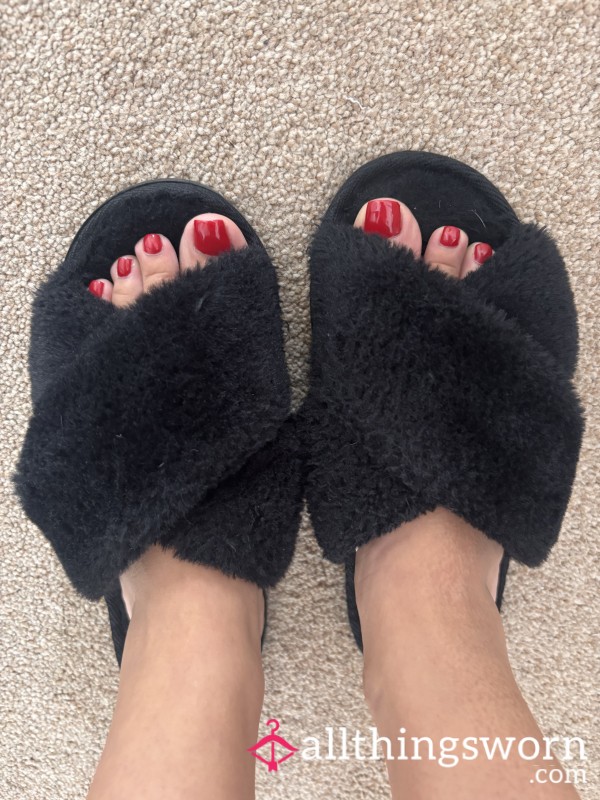 Black Fluffy Slider Slippers