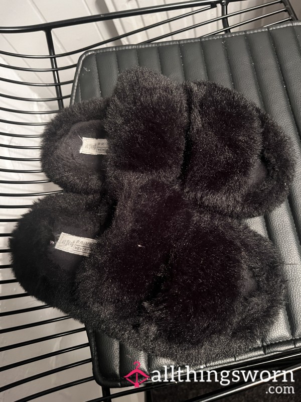 Black Fluffy Slippers
