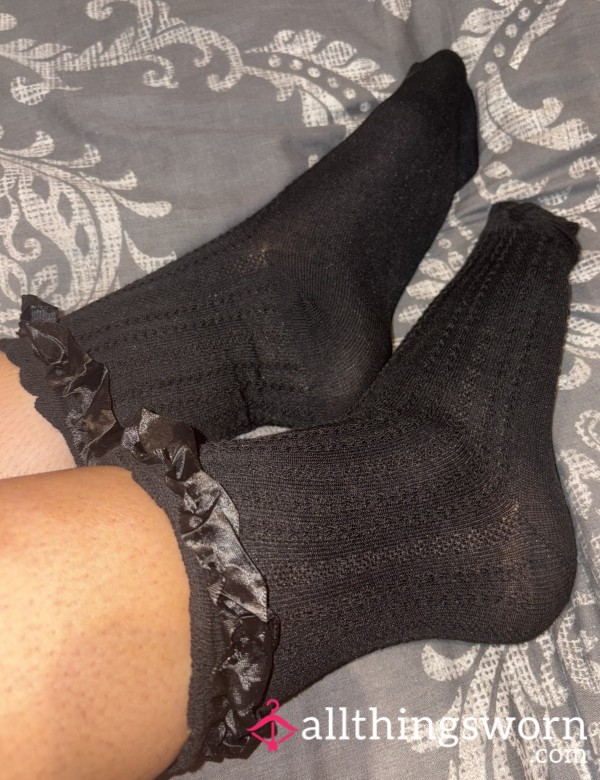 Black Frilly Cotton Socks(3day Wear)