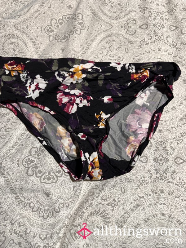 Black Full Back Flowers