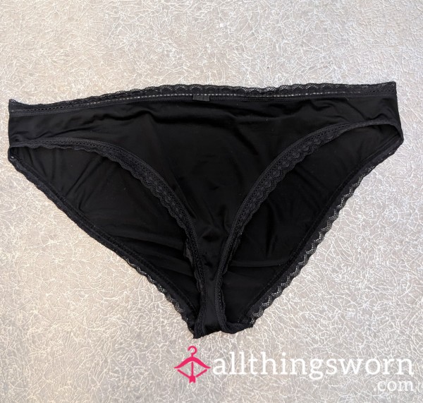 Black Full Brief Silky Feel. Strong Smelling Mature Aroma