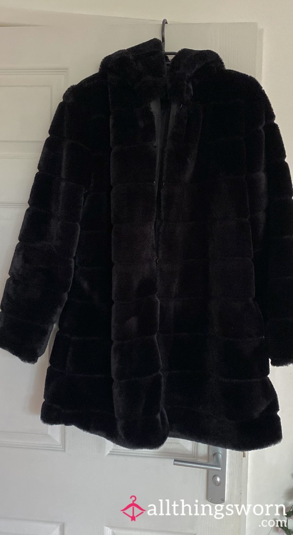 Black Fur Jacket With Hood 🖤