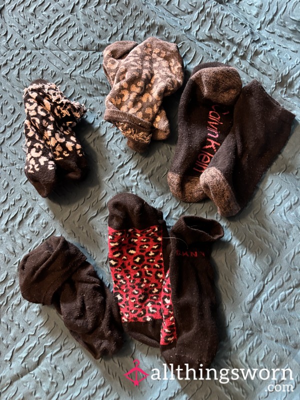 Black, Grey Or Patterned Trainer Socks