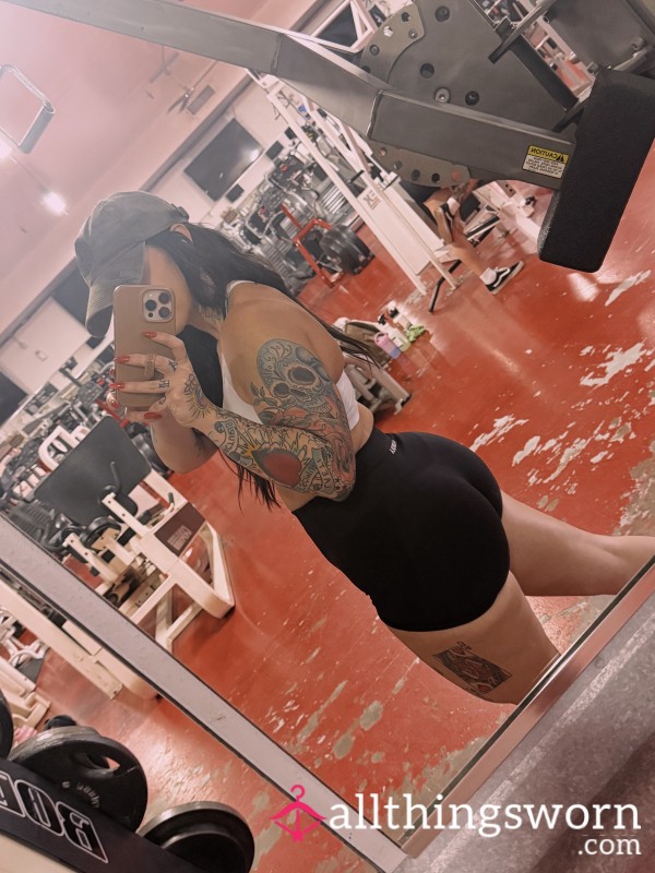 Black Gym Shorts – Real Workout Wear & Sealed 🏋️‍♀️