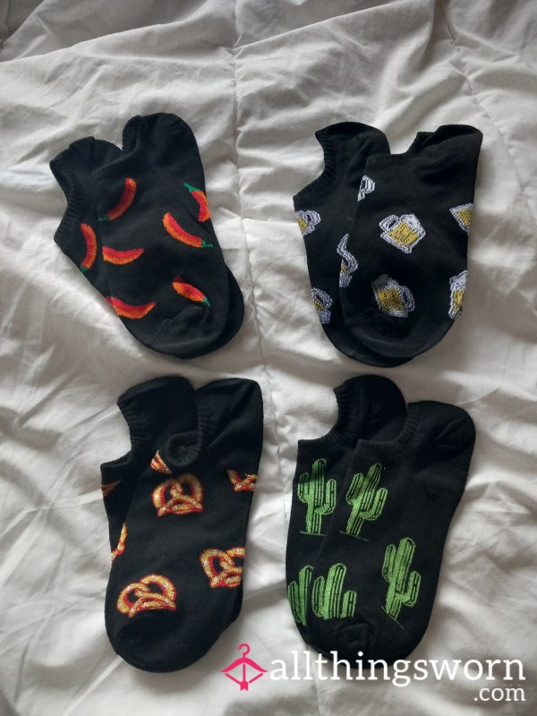 Black Happy Socks👣🩷