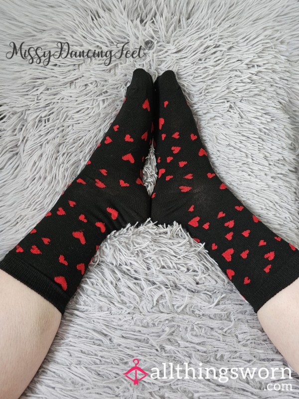 Black-heart Socks! 🖤❤️